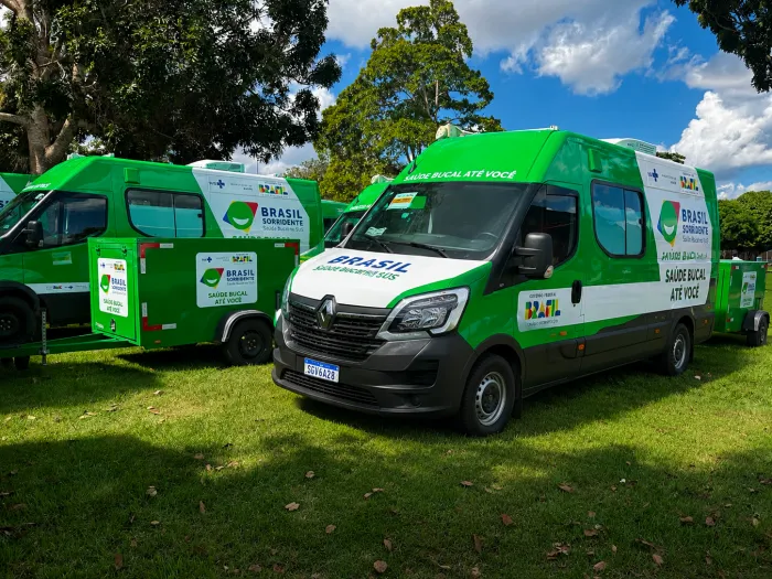 Entre os equipamentos recebidos estão uma Unidade Odontológica Móvel (UOM)