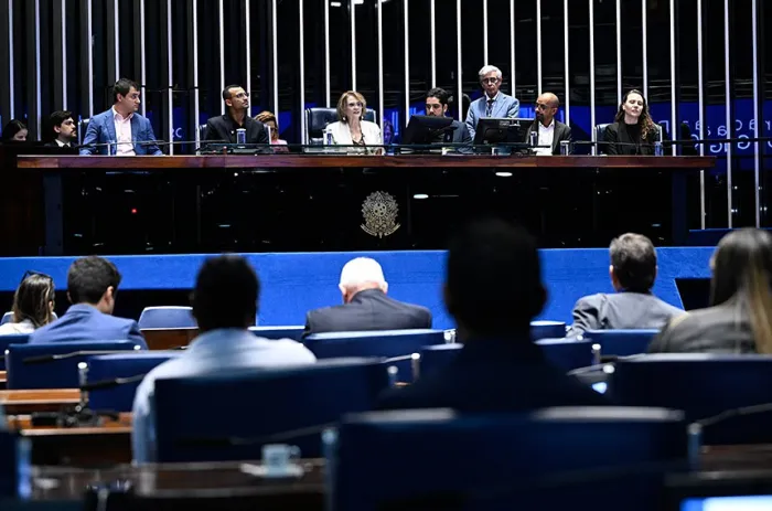 Solenidade foi presidida pela senadora Damares Alves e contou com dirigentes da ONG - Foto: Carlos Moura/Agência Senado