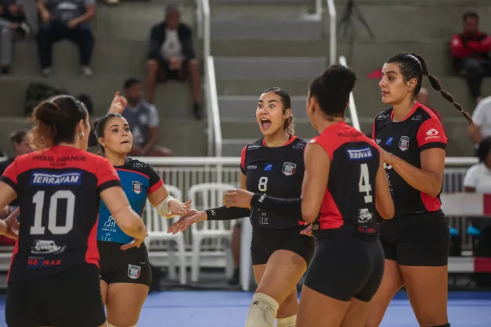 Vôlei feminino de PG é bicampeão dos Jogos Regionais