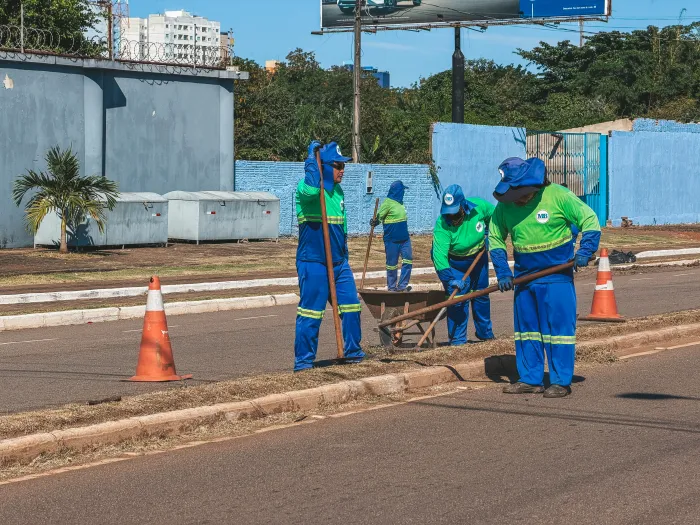 Semana fecha com limpeza, roço e recolhimento em pontos de Porto Velho