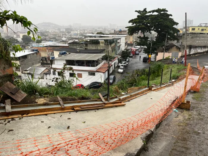 Intervenções incluem recuperação de escadaria, construção de calçadas e instalação de guarda-corpos. Foto: Divulgação