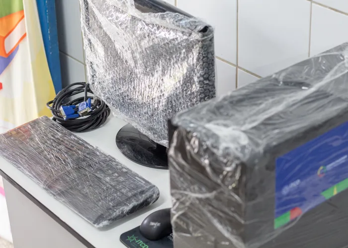 Prefeitura fortalece inclusão digital com entrega de computadores para escolas da rede municipal