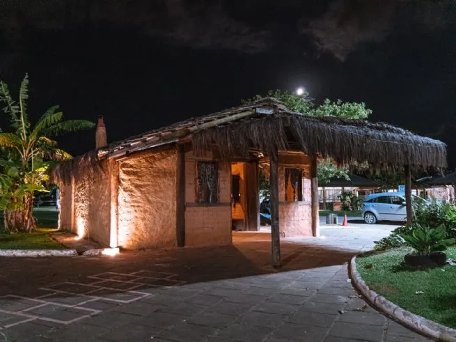 Exposição na Casa Caiçara reúne obras inspiradas nos saberes e na identidade cultural do Litoral Norte