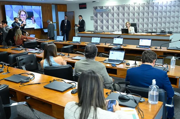Um dos requerimentos é da presidente do colegiado, senadora Damares Alves - Foto: Andressa Anholete/Agência Senado