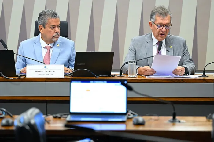 A proposta foi aprovada nesta quarta-feira pela Comissão de Fiscalização e Controle do Senado (CTFC), onde o relator da matéria foi Laércio Oliveira (à direita) - Foto: Andressa Anholete/Agência Senado