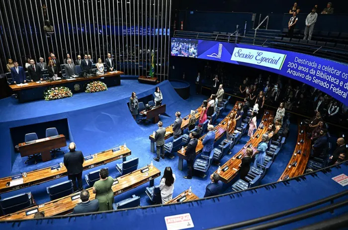 Sessão pelos 200 anos celebra papel de Arquivo e Biblioteca na democracia