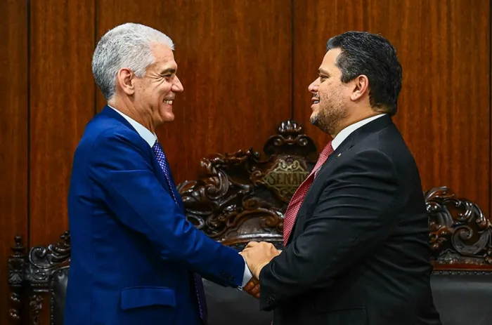 Rodrigo Goñi foi recebido por Davi Alcolumbre e disse que o Senado brasileiro é exemplo mundial por uso da tecnologia em favor da democracia - Foto: Pedro Gontijo/Senado Federal