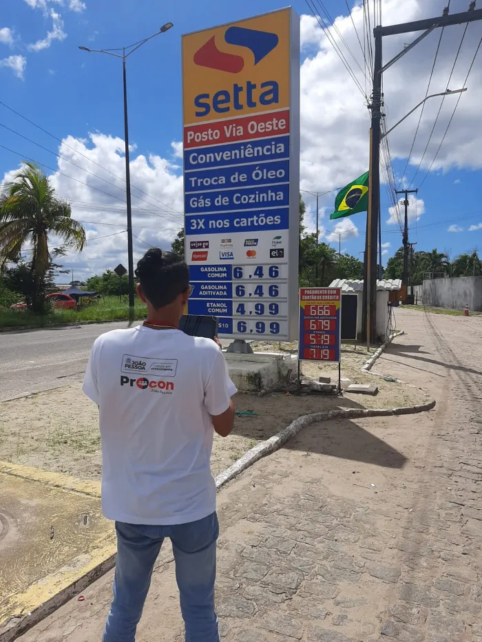 Procon-JP constata que menor preço da gasolina registra queda de R$ 0,04 desde o dia 2 de julho