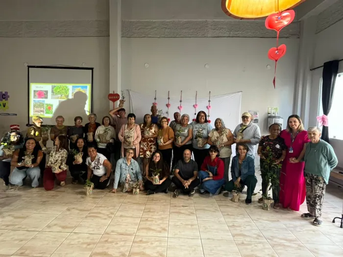 Centro de Convivência da Pessoa Idosa promove roda de conversa sobre cidadania e meio ambiente