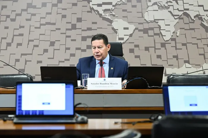 CCT aprova 24 autorizações e renovações de rádios comunitárias