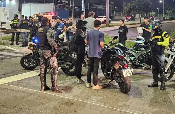 SÃO LUÍS – Operação Rolezinho apreende 15 veículos na Avenida dos Holandeses