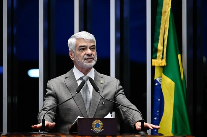 Humberto Costa anuncia reunião pela retomada da obra da Transnordestina