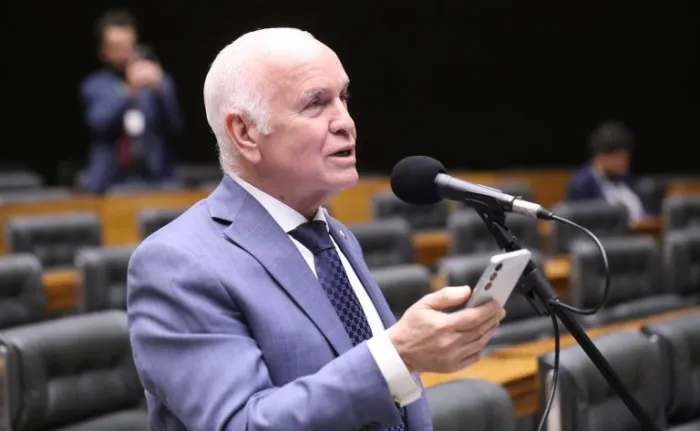 Projeto cria política nacional para promover envelhecimento ativo