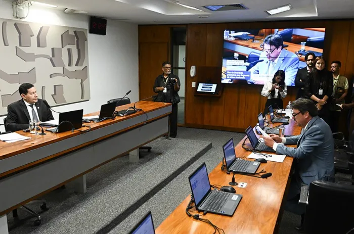 WIlder Morais faz o leitura de seu relatório - Foto: Saulo Cruz/Agência Senado