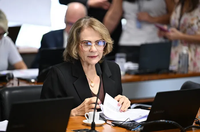 A senadora Damares Alves na reunião da CAS - Foto: Edilson Rodrigues/Agência Senado