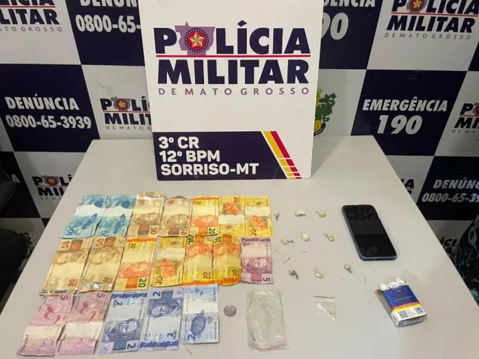 Polícia Militar apreende 28 porções de drogas e detém suspeitos por tráfico