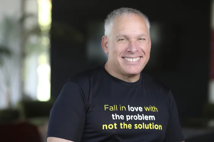 Novo livro de Uri Levine é lançado no Brasil