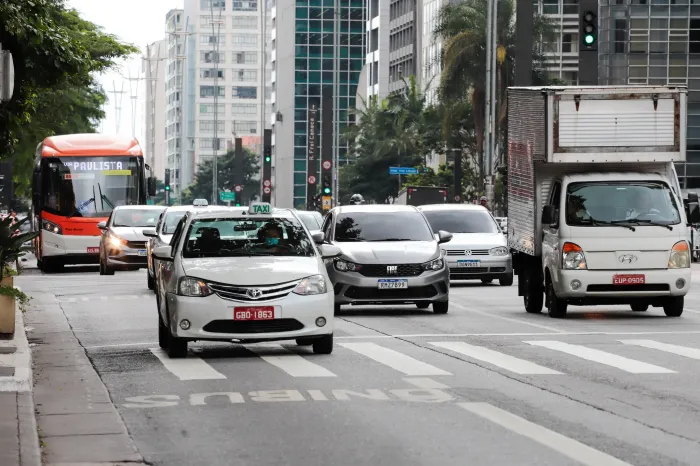 Antes da transação, é preciso atestar que o veículo está em condições de circular com segurança