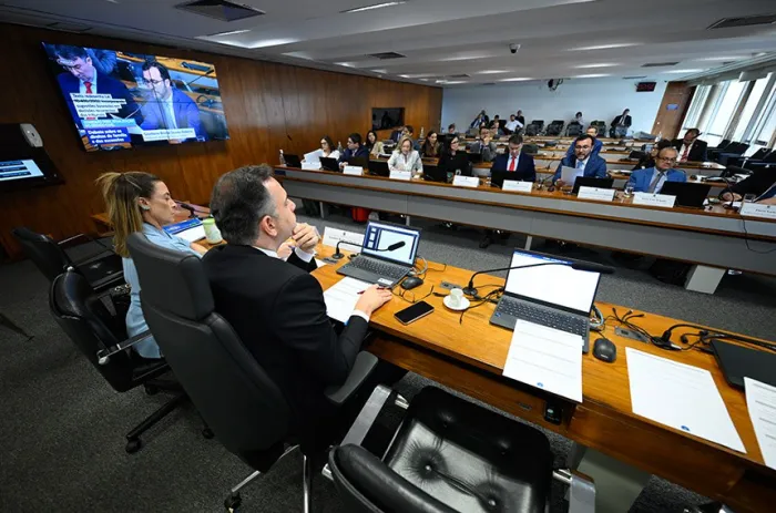 Senador Rodrigo Pacheco (PSD-MG) preside audiência pública interativa da Comissão Temporária para a Reforma do Código Civil, com a participação de especialistas em Direito de Família e Direito das Sucessões - Foto: Andressa Anholete/Agência Senado
