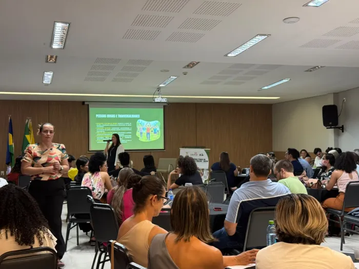Encontro reuniu profissionais da assistência social de diversos municípios rondonienses 
