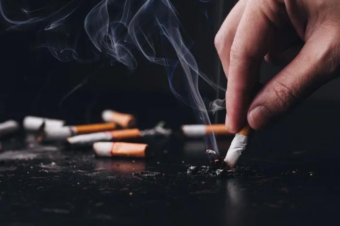 Em um momento em que o cigarro e os dispositivos de nicotina voltam a ganhar visibilidade nas redes sociais e em diferentes contextos culturais, reforçar as ações de prevenção e conscientização torna-se ainda mais importante. Foto: Governo de SP