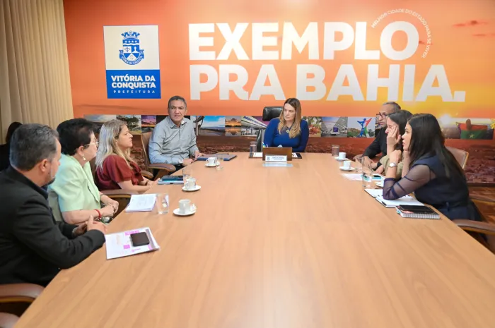 Prefeitura reúne secretarias para fortalecer ações de educação no trânsito e reduzir acidentes em Vitória da Conquista