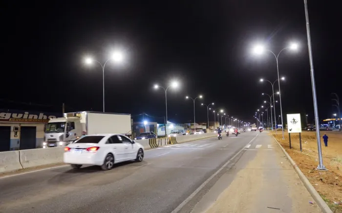 Prefeitura de Petrolina entrega mais uma etapa da nova iluminação da BR-407