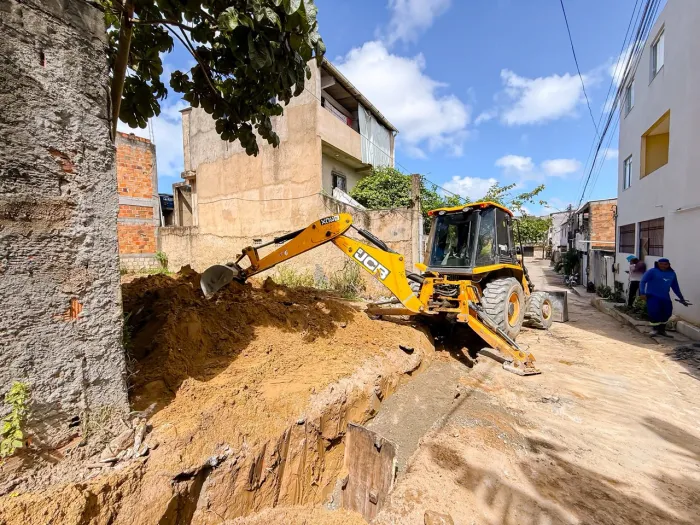 5/8/2026 - Prefeitura de Lauro de Freitas avança com obras de microdrenagem nos bairros de Vida Nova e Itinga