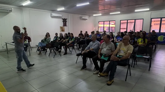 Iniciativa reuniu professores e coordenadores dos programas Construindo Campeões e Qualidade de Vida