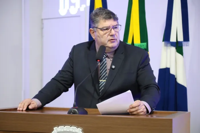 Além da instalação do abrigo para passageiros, Yuri defende a ampliação da oferta de ônibus até o hospital
