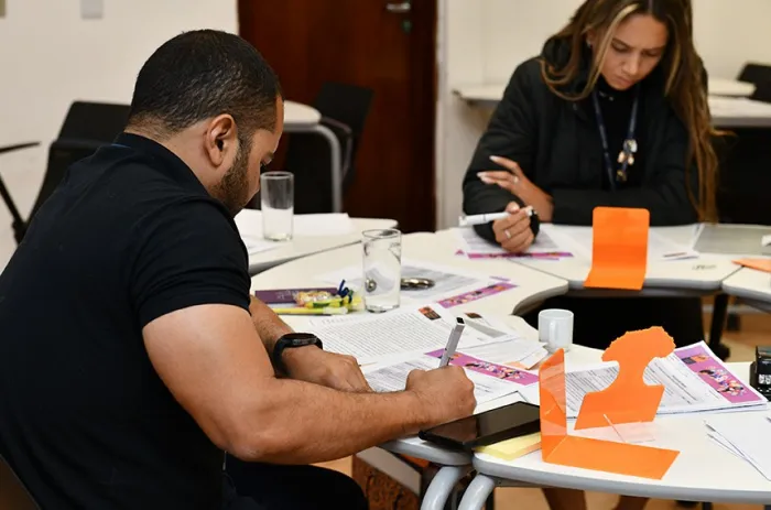 Redações do Jovem Senador debatem democracia nas redes