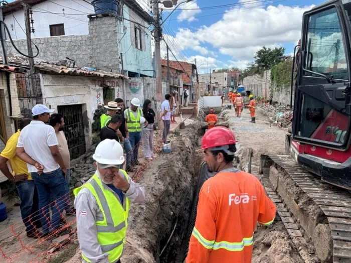  Obras de drenagem avançam nos bairros Campo Limpo e Baraúnas