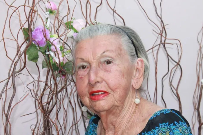 Tetis Mota Cangussú falecida em 2025, aos 90 anos, em decorrência do Alzheimer 