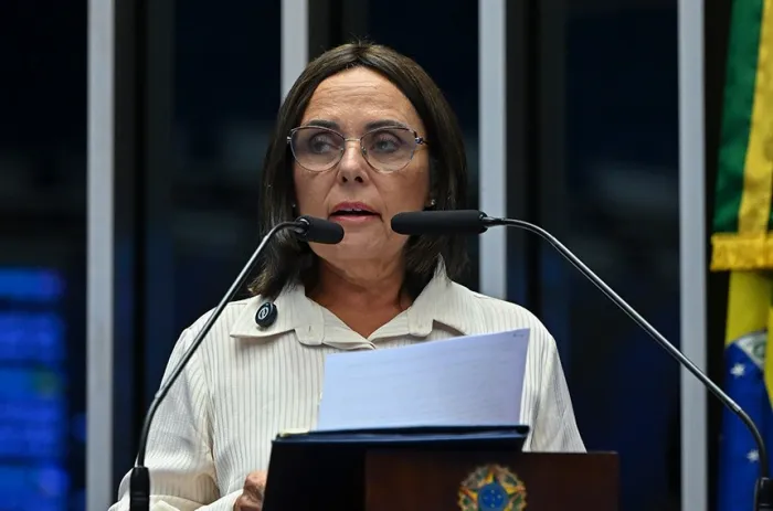 Lourdinha Pereira pede ampliação da participação feminina na política
