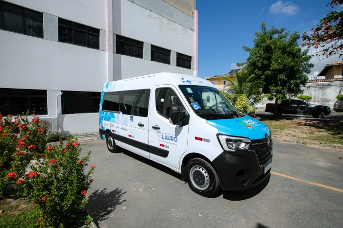 14/8/2026 - Lauro de Freitas amplia serviços de reabilitação com novos equipamentos, 416 aparelhos auditivos e Van adaptada