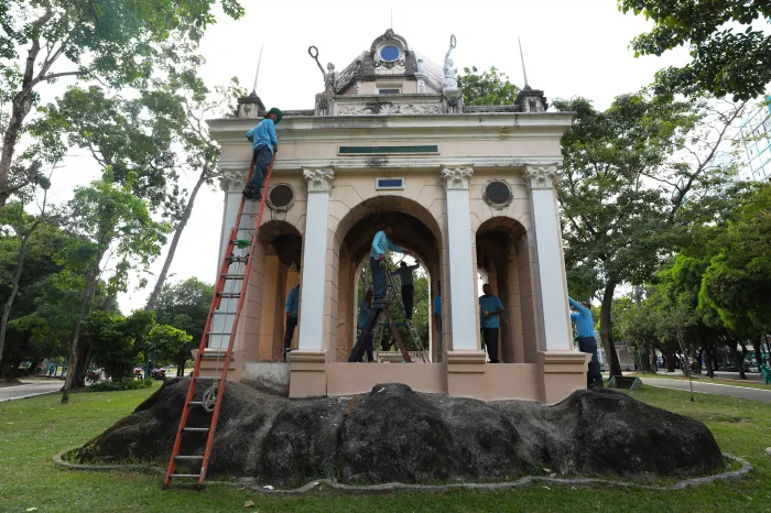 Revitalização da praça da República chega a 70% de conclusão