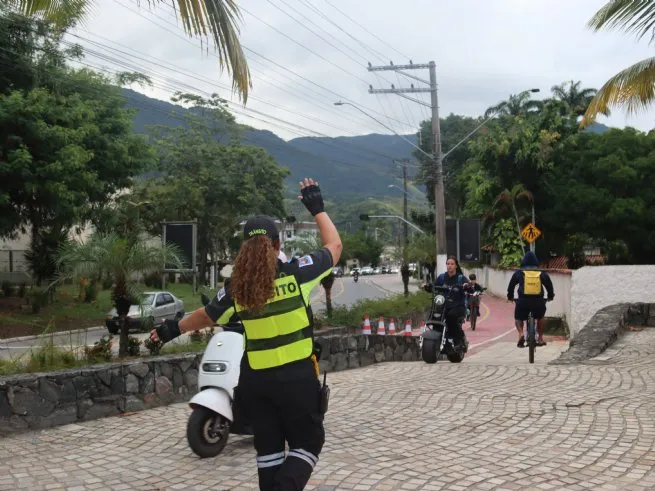 Prefeitura regulamenta circulação de bicicletas elétricas e reforça segurança viária em São Sebastião