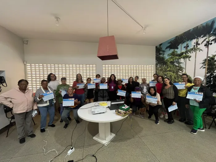 Oficina do Programa Acessuas Trabalho orienta mulheres para mercado de trabalho