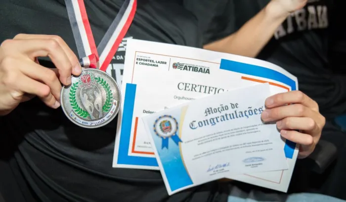 Atletas de Atibaia participantes dos 68º Jogos Regionais são homenageados