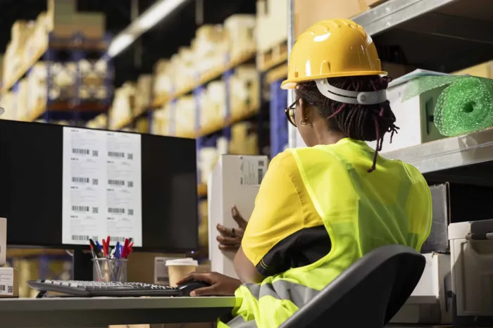 Estado de SP tem 2,9 mil vagas de emprego no setor de logística nesta segunda-feira (17); confira