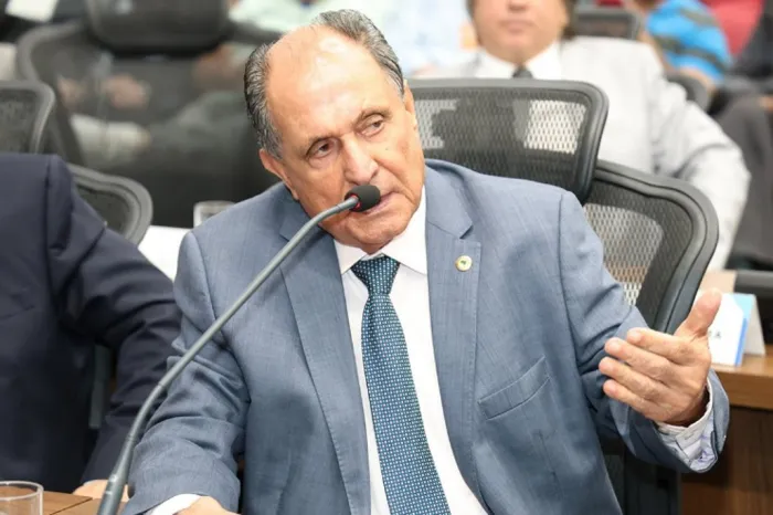 Zé Teixeira cobra melhorias em Itaporã e garante asfalto em Nova Alvorada