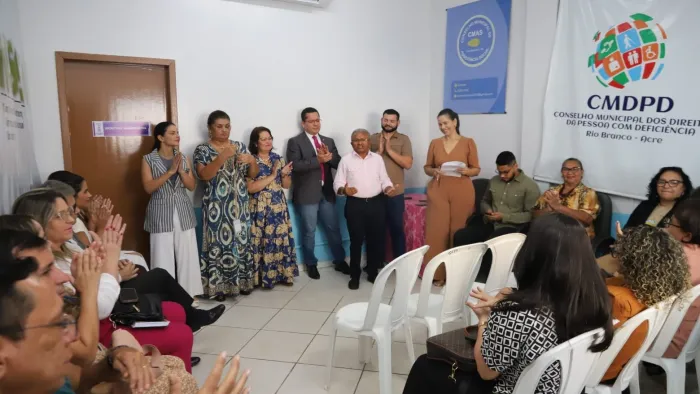Conselho Municipal dos Direitos da Pessoa Idosa empossa novos conselheiros em Rio Branco