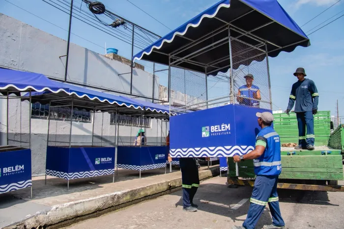 Prefeitura entrega novas barracas após acidente em feira de Belém