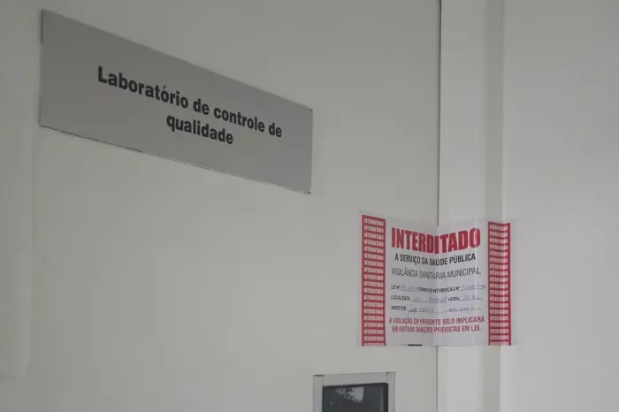 Vigilância Sanitária interdita farmácia de manipulação por irregularidades sanitárias