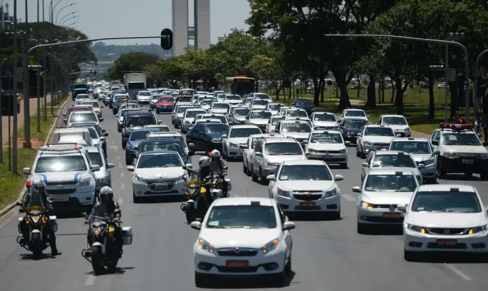 Crédito para carros de aplicativo tem teto elevado para R$ 200 mil