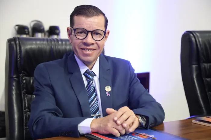Pedro Pepa articula implantação de totens de segurança em Dourados
