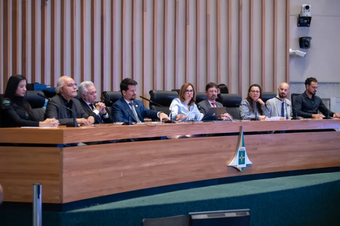 Homenagem aos sanitaristas é marcada por defesa do SUS e da democracia