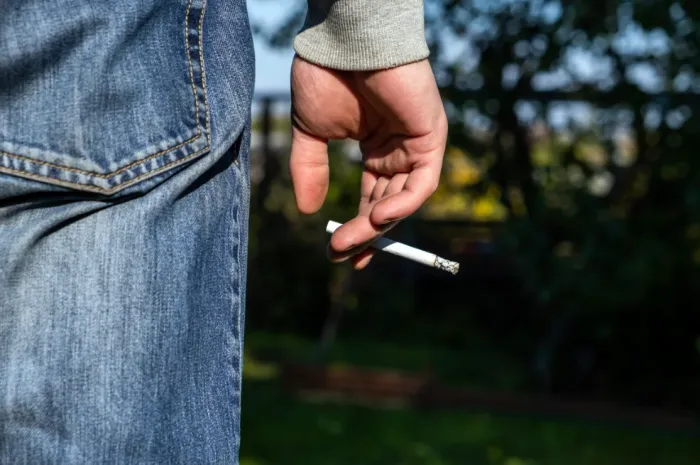 Veja orientações sobre os riscos do cigarro para a saúde do coração