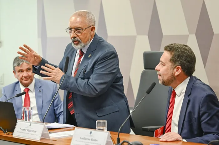 Ministros e especialistas apoiam fiscalização de políticas sociais do governo