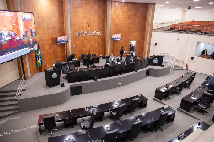 Assembleia Legislativa aprova 25 projetos de lei, seis deles voltados à saúde
